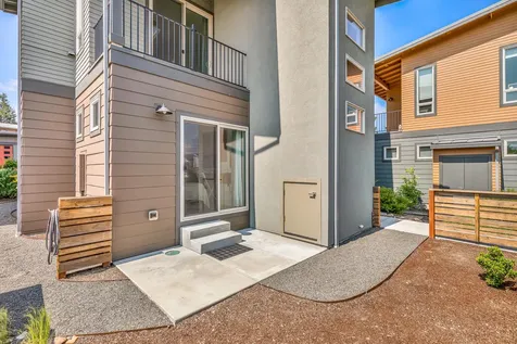 86 Almeda Drive Ashland OR 97520