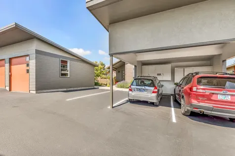 86 Almeda Drive Ashland OR 97520