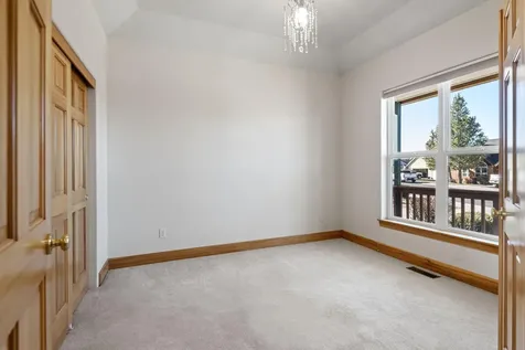 4208 SW Tommy Armour Lane Redmond OR 97756