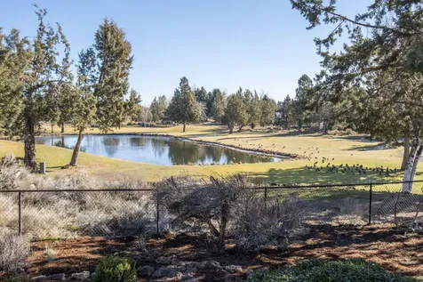 4208 SW Tommy Armour Lane Redmond OR 97756