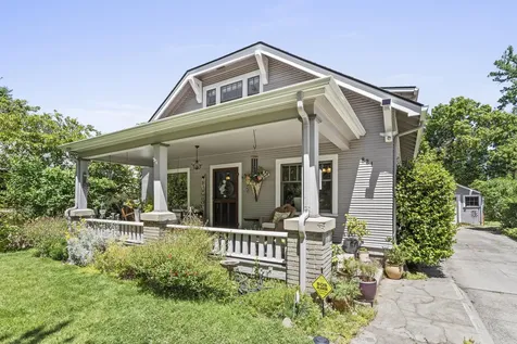 821 Minnesota Avenue Medford OR 97504