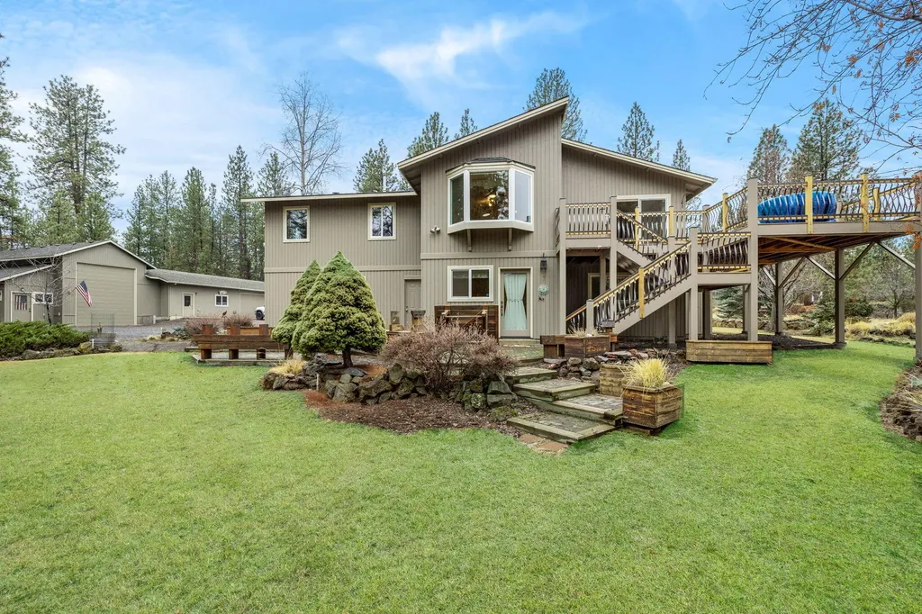 60290 Woodside Loop Bend OR 97702