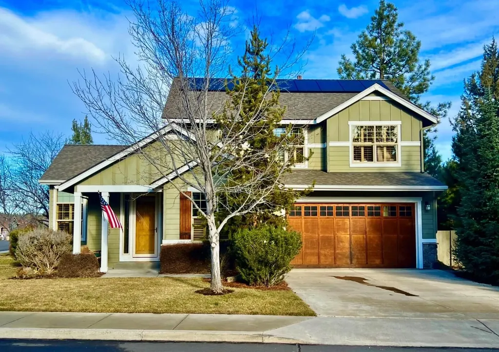 19502 Pond Meadow Avenue Bend OR 97702