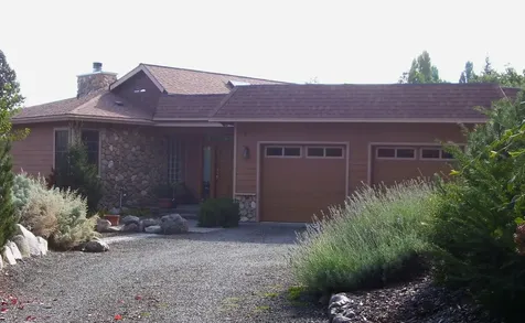 1052 Paradise Lane Ashland OR 97520