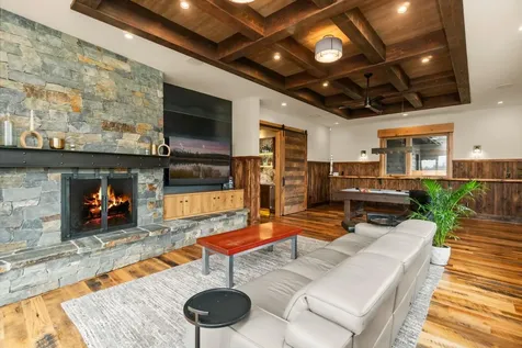 18619 Couch Market Road Bend OR 97703