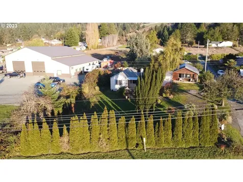 1985 Roseburg Road Myrtle Point OR 97458