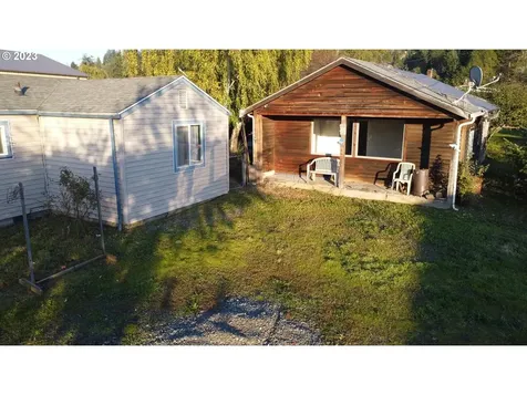 1985 Roseburg Road Myrtle Point OR 97458