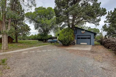 2547 SW 21st Street Redmond OR 97756