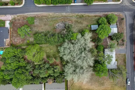 2547 SW 21st Street Redmond OR 97756