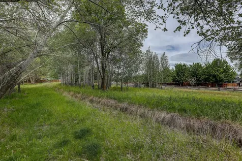 2547 SW 21st Street Redmond OR 97756