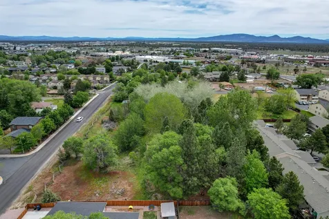 2547 SW 21st Street Redmond OR 97756