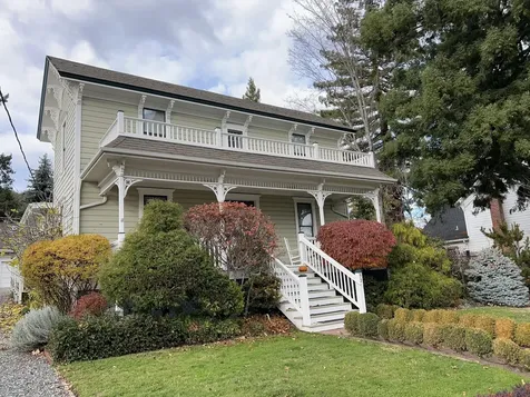 73 Granite Street Ashland OR 97520