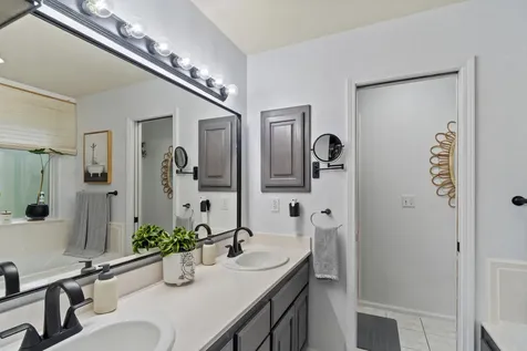 1219 W Jones Creek Road Grants Pass OR 97526