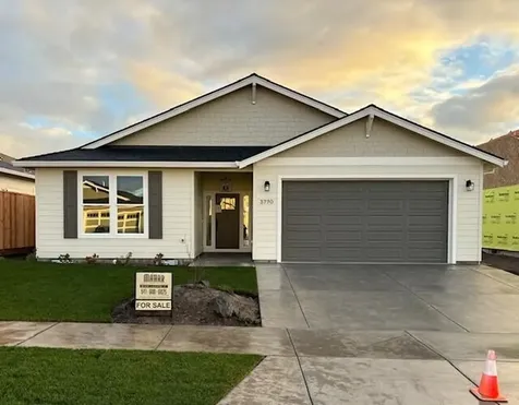 3770 Folium Street Medford OR 97504