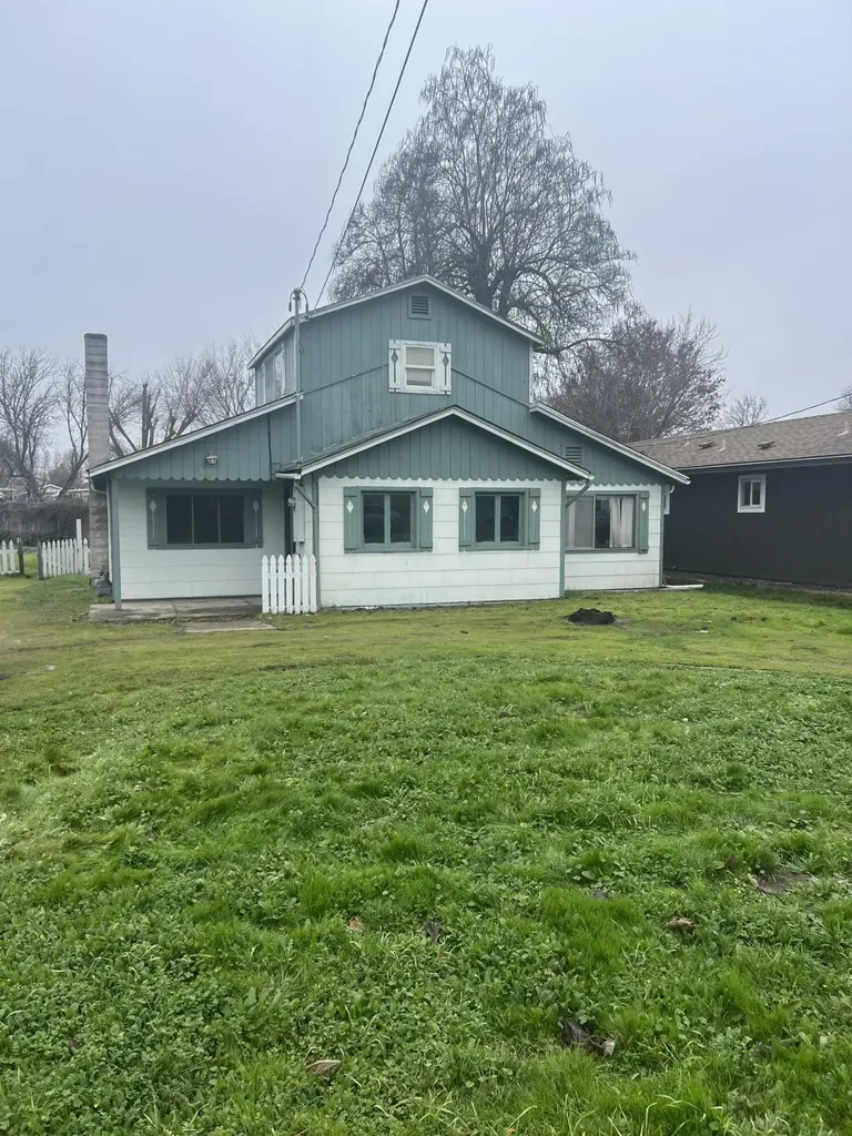 500 De Barr Avenue Medford OR 97501