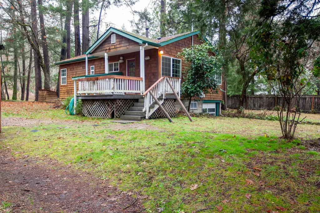 3754 New Hope Road Grants Pass OR 97527
