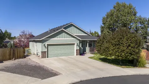 2239 SW Metolius Court Redmond OR 97756