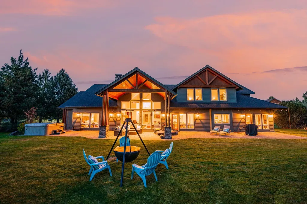 20960 Royal Oak Circle Bend OR 97701