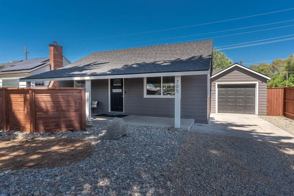 705 NW 5th Street Prineville OR 97754