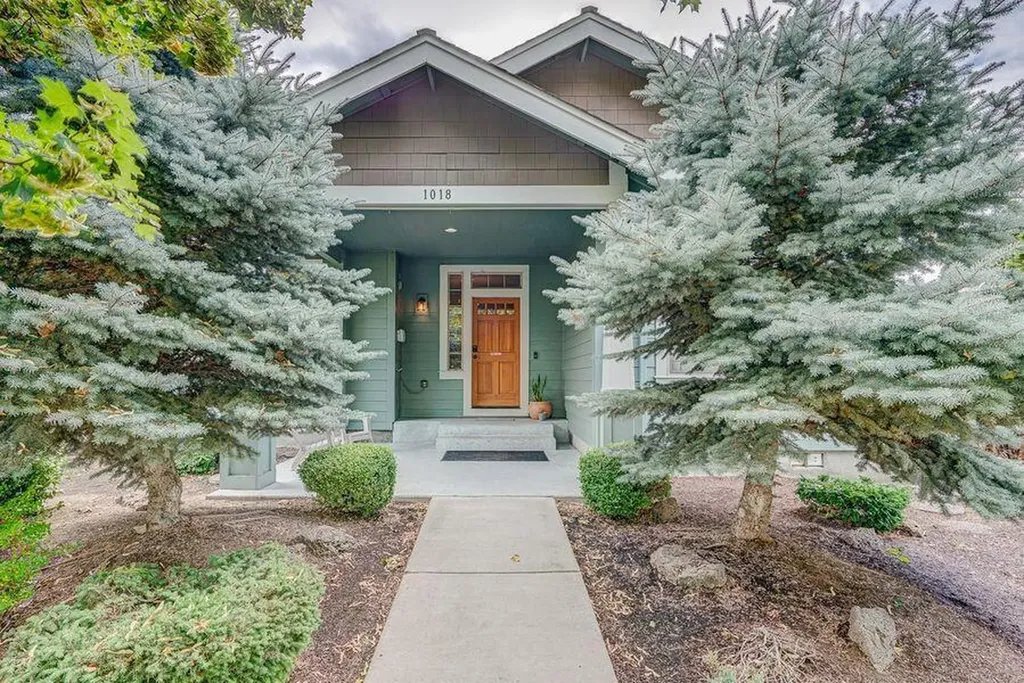 1018 NW Teak Avenue Redmond OR 97756