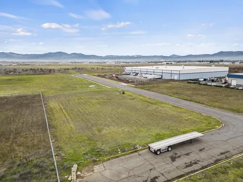 4702 Industry Drive Medford OR 97502
