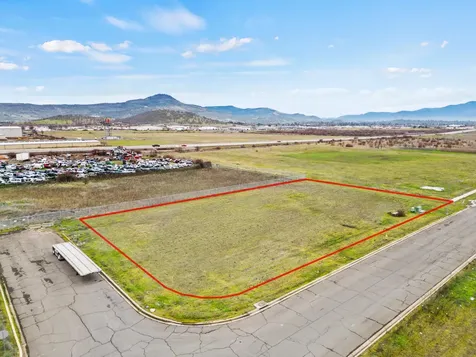 4702 Industry Drive Medford OR 97502