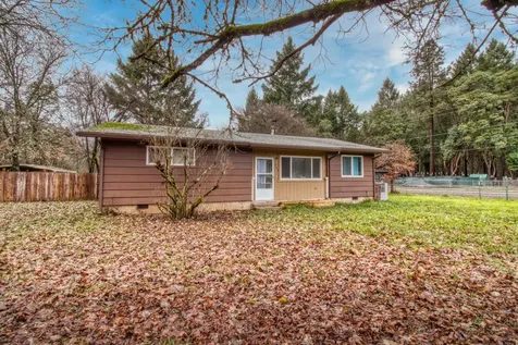302 S Kerby Avenue Cave Junction OR 97523