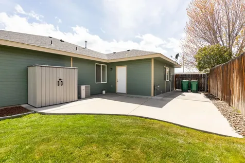 5851 N Hills Drive Klamath Falls OR 97603