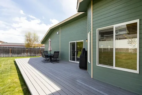 5851 N Hills Drive Klamath Falls OR 97603