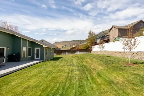 5851 N Hills Drive Klamath Falls OR 97603