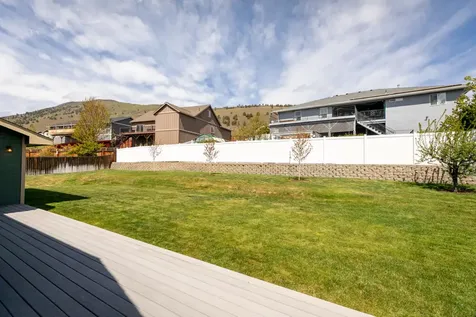 5851 N Hills Drive Klamath Falls OR 97603