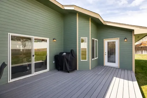 5851 N Hills Drive Klamath Falls OR 97603