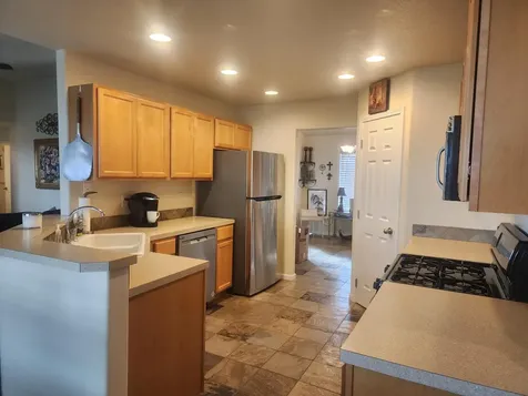 5851 N Hills Drive Klamath Falls OR 97603
