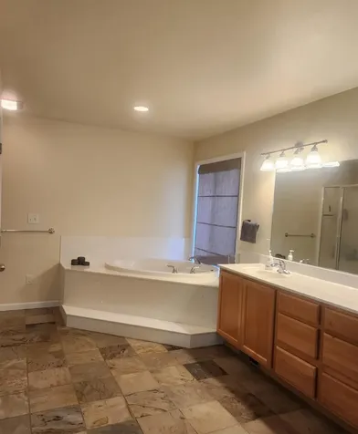 5851 N Hills Drive Klamath Falls OR 97603