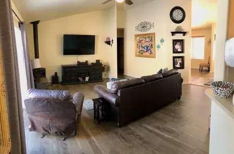 5851 N Hills Drive Klamath Falls OR 97603