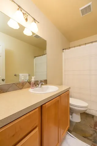 5851 N Hills Drive Klamath Falls OR 97603