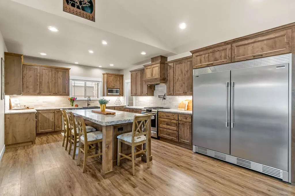 19435 Calico Road Bend OR 97702