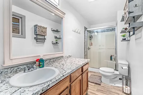 1120 N Modoc Avenue Medford OR 97504