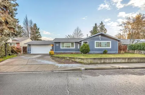 1120 N Modoc Avenue Medford OR 97504