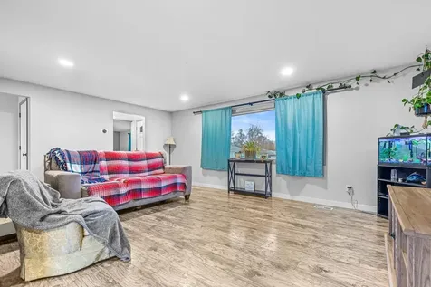 1120 N Modoc Avenue Medford OR 97504