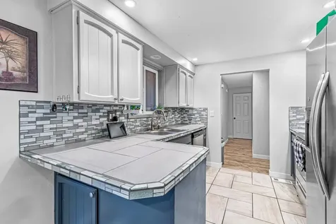 1120 N Modoc Avenue Medford OR 97504