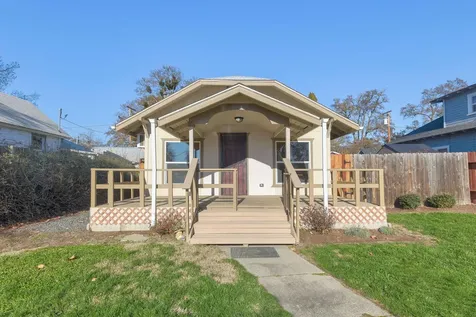 726 SW L Street Grants Pass OR 97526
