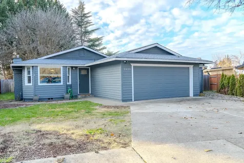 2420 Somerset Circle Medford OR 97504