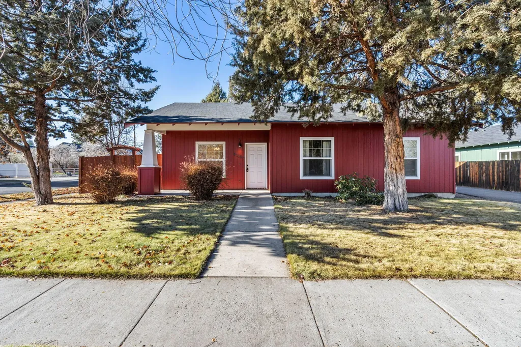 61127 Larkspur Loop Bend OR 97702