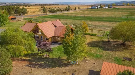 7989-7571 SW Kent Lane Culver OR 97734