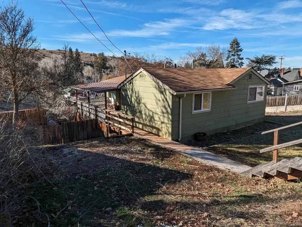 1522 Siskiyou Street Klamath Falls OR 97601