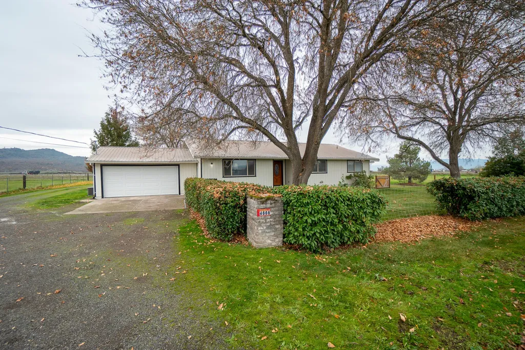 4666 Antelope Road White City OR 97503