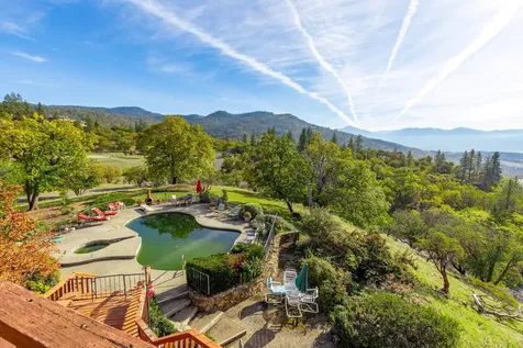 6401 Hillcrest Road Medford OR 97504
