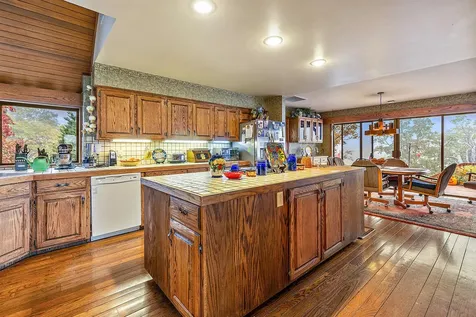6401 Hillcrest Road Medford OR 97504