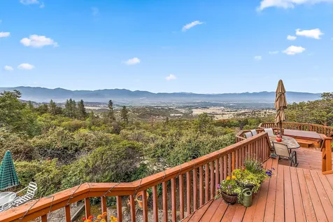 6401 Hillcrest Road Medford OR 97504